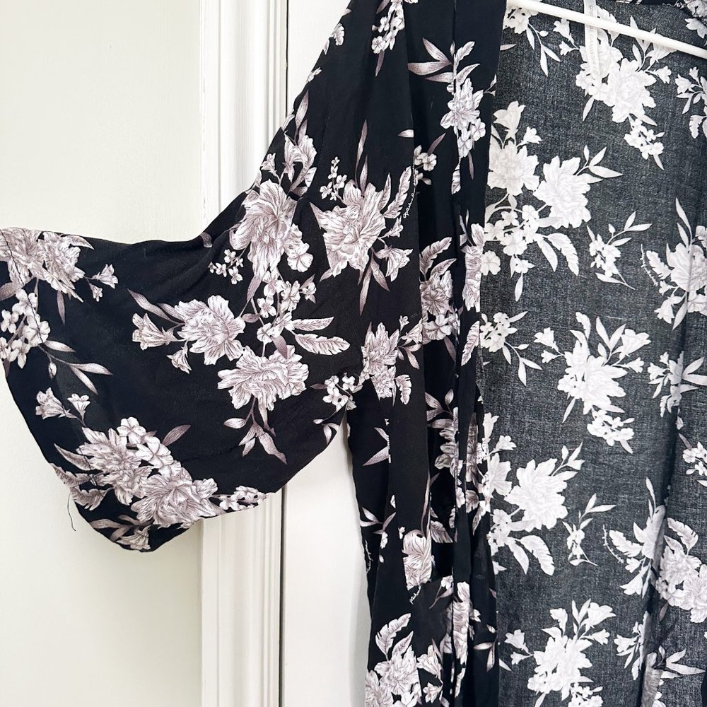 Floral Black Kimono